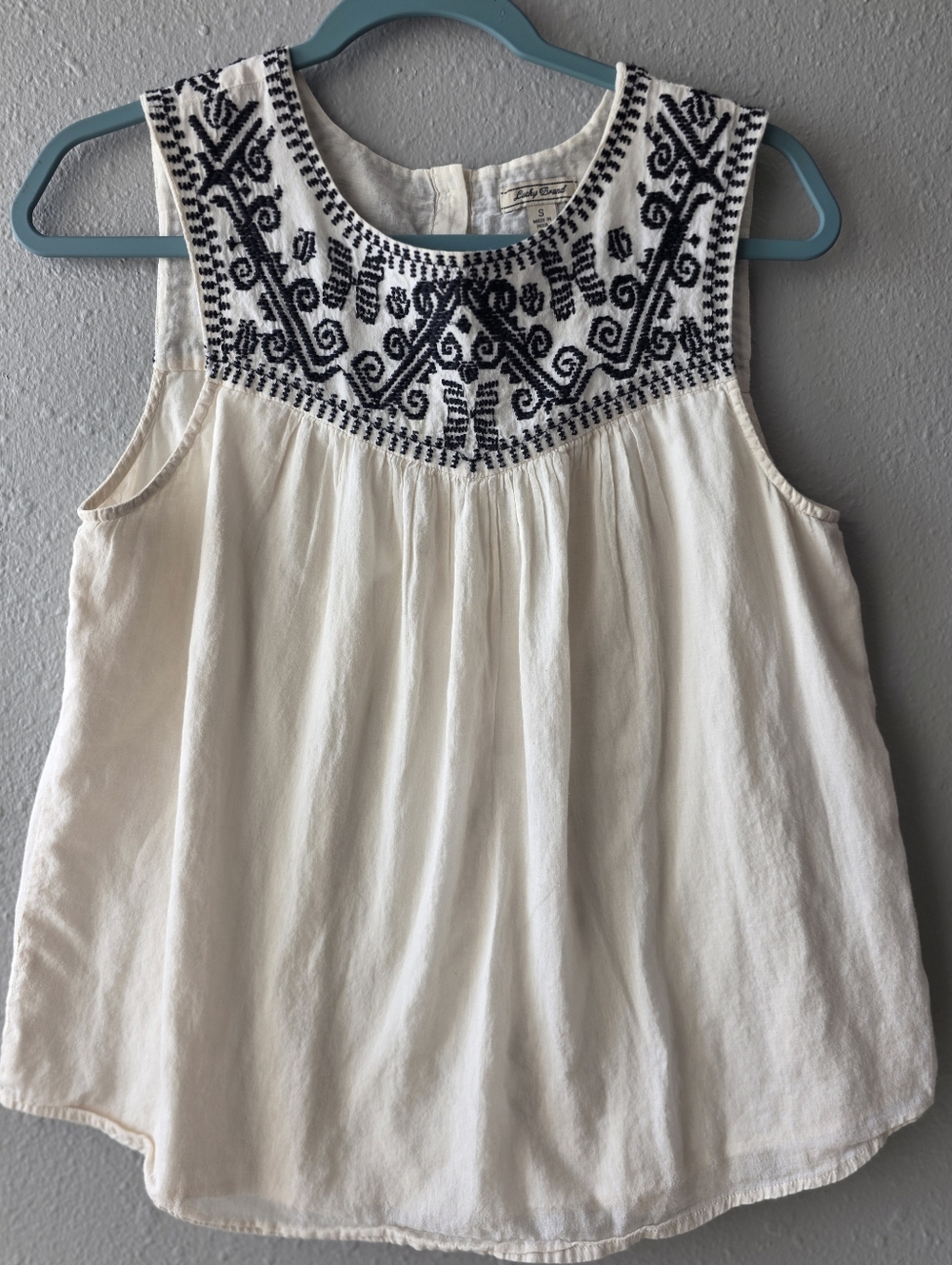 Lucky Brand size S white tank with black geometric embroidery, cotton